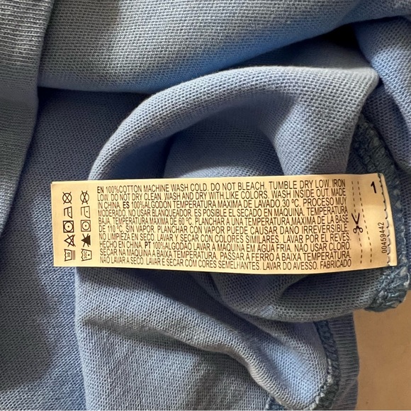 Forever 21 Graphic Boxy Making Waves Kona, Hawaii T-Shirt Blue/Multi Small - Picture 6 of 6